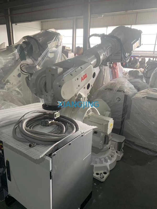 ব্যবহৃত ABB রোবট 6700-15R5/2.85 সঙ্গে ক্যাবিনেট টিচ পেন্ডেন্ট সেকেন্ড হ্যান্ড ABB রোবট